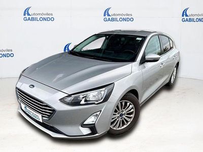 Gris / plata Usado 2021 Ford Focus Titanium Berlina | 15.900 € (Un poco caro)