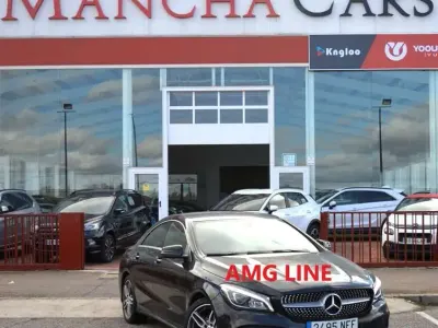 Usado Mercedes CLA180 122 CV (89 kW) 2018 Negro Berlina