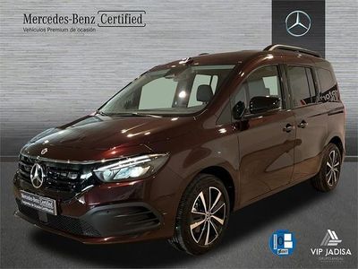 Usado Mercedes EQT200 Advanced Plus 89 kW (122 CV) 2023 Rojo Monovolumen