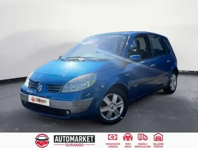 Usado Renault Scénic II Dynamique 111 CV (81 kW) 2006 Azul Monovolumen