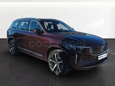 Usado Volvo XC90 Core 250 CV (183 kW) 2025 Granate SUV