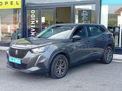 Usado Peugeot 2008 Active 110 CV (80 kW) 2022 Gris / plata SUV