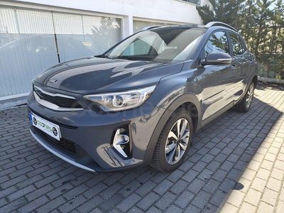 Käytetty Kia Stonic 120 HP (88 kW) 2021 Harmaa Katumaasturi