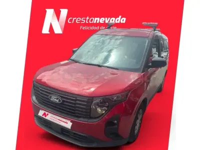 Usado Ford Tourneo Courier Trend 125 CV (91 kW) 2025 Rojo Monovolumen