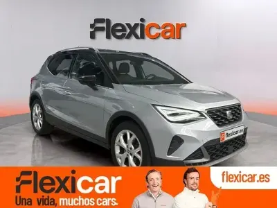 Usado Seat Arona FR 150 CV (110 kW) 2023 Gris SUV