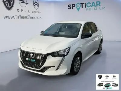 Używany Peugeot 208 Active 100 KM (73 kW) 2022 Biały Hatchback