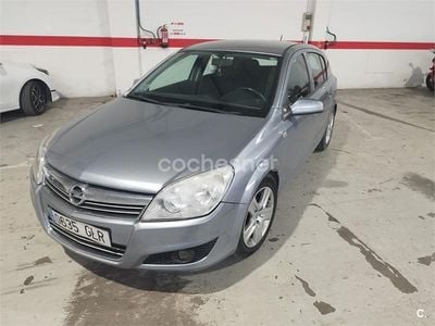 Usado Opel Astra Energy 100 CV (73 kW) 2009 Gris / plata Berlina
