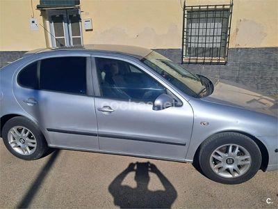Gris / plata Usado 2004 Seat Leon Berlina | 3000 € (Precio justo)