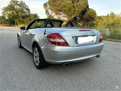 Usado Mercedes SLK280 231 CV (169 kW) 2006 Gris / plata Descapotable