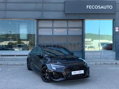 Usado Audi RS3 Ambiente 400 CV (294 kW) 2023 Negro Berlina