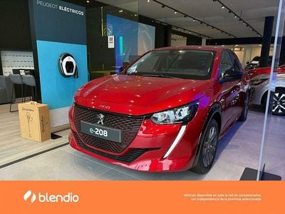 Rojo Nuevo 2025 Peugeot e-208 Allure Utilitario | 27.860 € (Super precio)