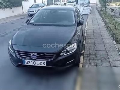 Käytetty Volvo S60 Kinetic 136 HP (100 kW) 2015 Sininen Sedan