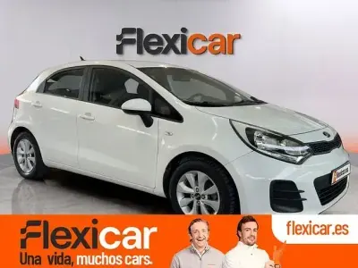 Usado Kia Rio 75 CV (55 kW) 2017 Blanco