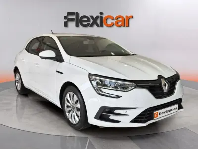 Usado Renault Mégane II Business 115 CV (84 kW) 2021 Blanco Berlina