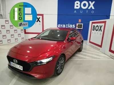 Usado Mazda 3 122 CV (89 kW) 2022 Rojo Berlina