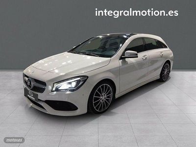 Blanco Usado 2017 Mercedes CLA200 Shooting Brake Familiar | 22.900 € (Caro)