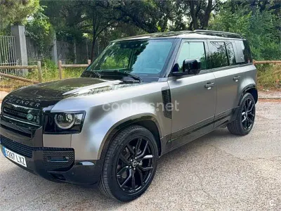 Usado Land Rover Defender SE 200 CV (147 kW) 2022 Gris / plata SUV