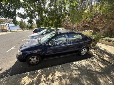 Usado Opel Astra 60 HP (44 kW) 1997 Azul Sedan