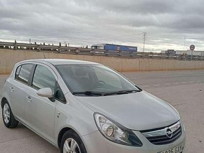 Usado Opel Corsa 95 HP (69 kW) 2010 Cinzento Citadino