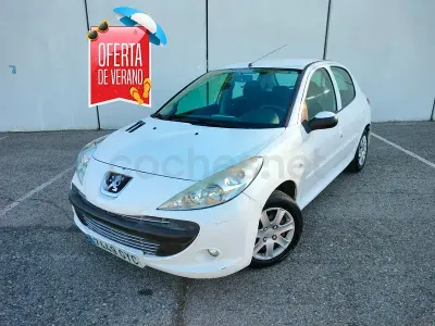 Usado Peugeot 206+ 70 CV (51 kW) 2010 Blanco Utilitario