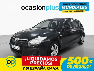 Usado Hyundai i30 Classic 109 CV (80 kW) 2010 Negro Utilitario