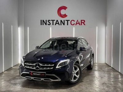 Usado Mercedes GLA180 122 CV (89 kW) 2019 Azul SUV