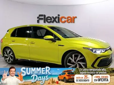 Usado VW Golf VII R-line 150 CV (110 kW) 2021 Amarillo Utilitario