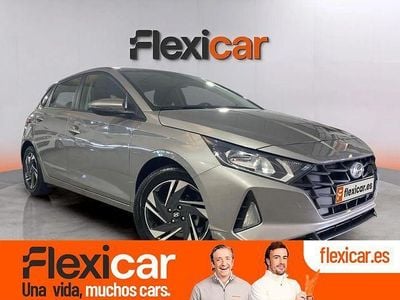 Usado Hyundai i20 84 CV (61 kW) 2022 Gris Utilitario