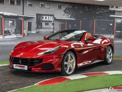 Usado Ferrari Portofino 620 CV (456 kW) 2022 Rojo Descapotable