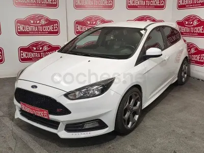 Usado Ford Focus ST 185 CV (136 kW) 2016 Blanco Berlina