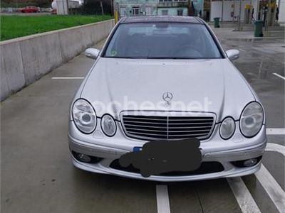 Gris / plata Usado 2004 Mercedes E55 AMG AMG Berlina | 14.500 €