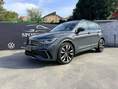 Usado VW Tiguan R-line 150 CV (110 kW) 2021 Gris / plata SUV