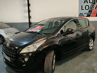Usado Peugeot 3008 Business-Line 112 CV (82 kW) 2010 Gris / plata Familiar