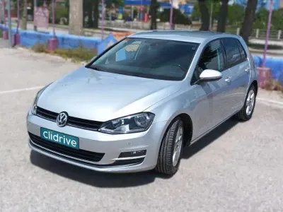 Usado VW Golf VII Advance 116 CV (85 kW) 2017 Gris Utilitario