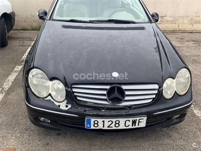 Negro Usado 2004 Mercedes CLK200 Elegance Descapotable | 2800 €