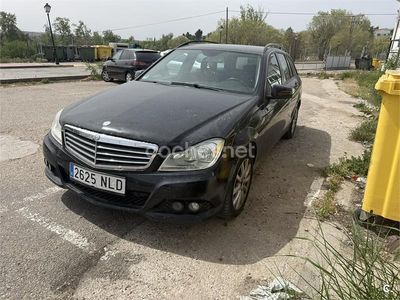 Usado Mercedes C220 Elegance 170 CV (125 kW) 2013 Negro Familiar