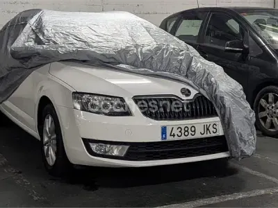 Usado Skoda Octavia Active 110 CV (80 kW) 2015 Blanco Familiar