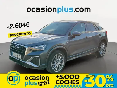Usado Audi Q2 S-Line 150 CV (110 kW) 2024 Gris SUV