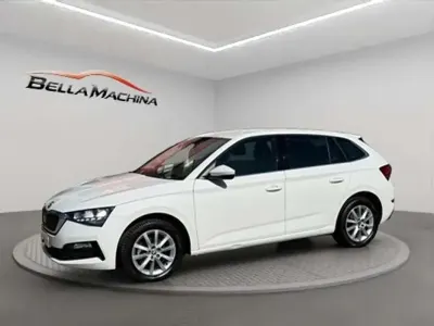 Usado Skoda Scala Ambition 116 HP (85 kW) 2021 Branco Citadino