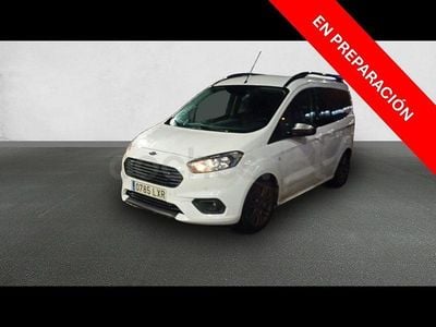 Usado Ford Tourneo Courier Sport 100 CV (73 kW) 2022 Blanco Monovolumen