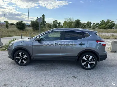 Usado Nissan Qashqai N-Connecta 130 CV (95 kW) 2015 Gris / plata SUV
