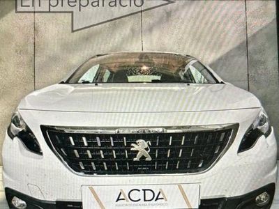 Usado Peugeot 2008 Allure 110 CV (80 kW) 2017 Blanco SUV