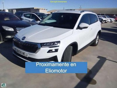 Usado Skoda Karoq Ambition 116 CV (85 kW) 2022 Blanco SUV
