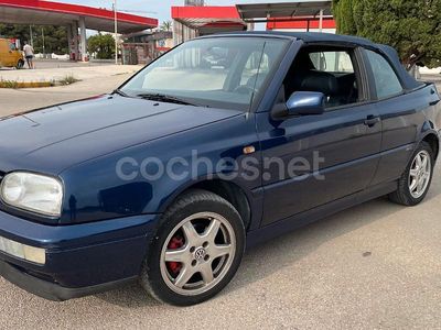 Usado VW Golf Cabriolet 100 CV (73 kW) 1997 Azul Descapotable