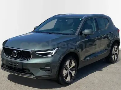Nuevo Volvo XC40 Core 163 CV (119 kW) 2025 Verde SUV