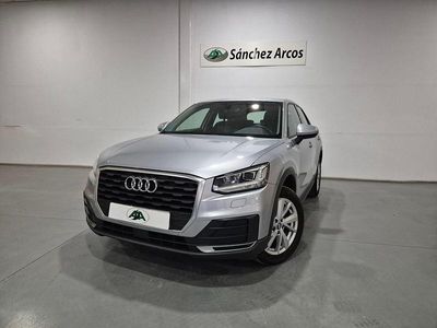 Usado Audi Q2 Advanced Plus 116 CV (85 kW) 2020 Gris SUV