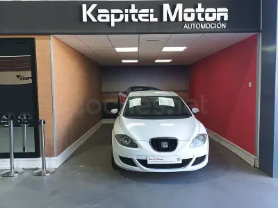 Usado Seat Leon Ecomotive 105 CV (77 kW) 2008 Blanco Utilitario