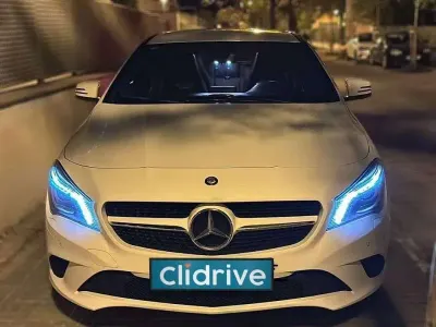 Usado Mercedes CLA200 156 CV (114 kW) 2013 Blanco Coupe