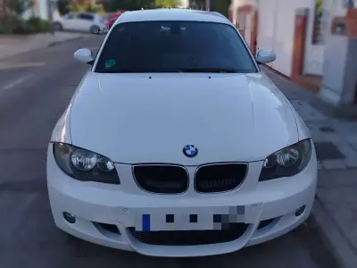 Usado BMW 120 170 CV (125 kW) 2008 Blanco Utilitario