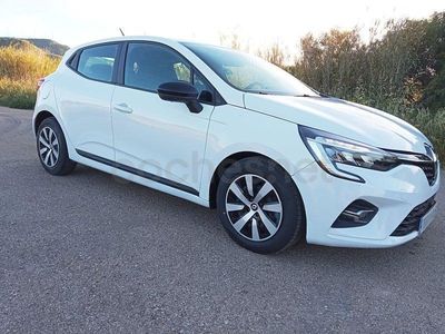 Begagnad Renault Clio V Equilibre 90 HK (66 kW) 2023 Vit Sedan